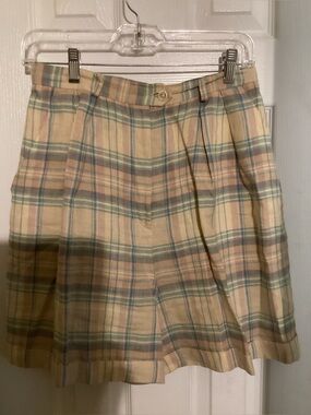 Lauren Ralph Lauren soft plaid shorts, size 6